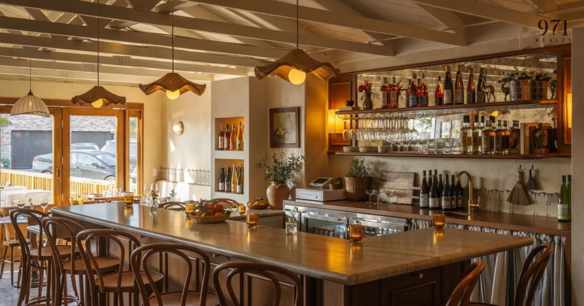 Top 7 Restaurants in Victory Heights – Handpicked by 971 Realty